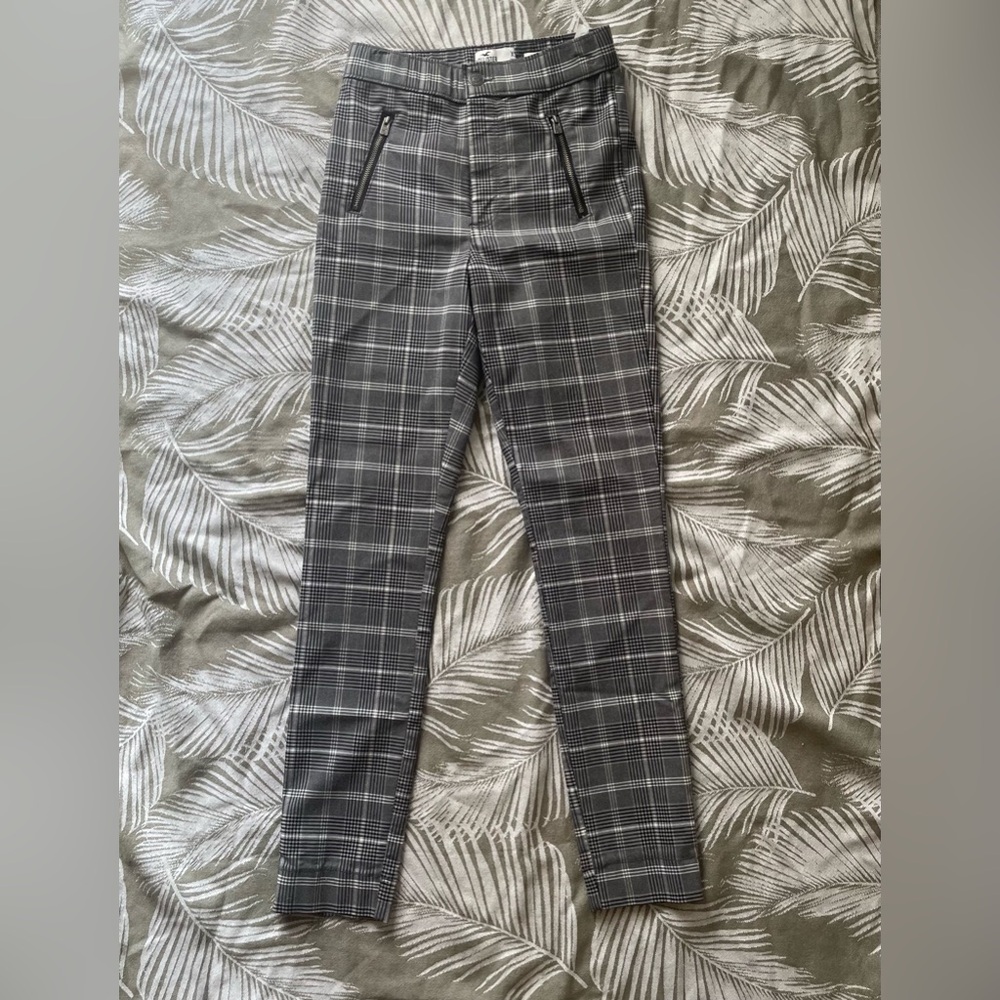 Hollister Plaid Ultra High-Rise Trousers